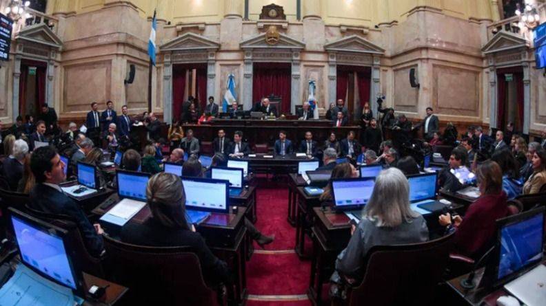 MEDIA SANCIÓN CON RIESGO AMBIENTAL: EL GOBIERNO AVANZA CON DESALOJOS EXPRÉS Y DEJA CAER LA PROTECCIÓN CONTRA INCENDIOS
