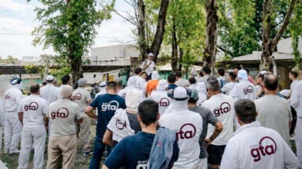 CONCILIACIÓN OBLIGATORIA EN GRANJA TRES ARROYOS: LA PROVINCIA ORDENA REINCORPORAR A MÁS DE 250 DESPEDIDOS