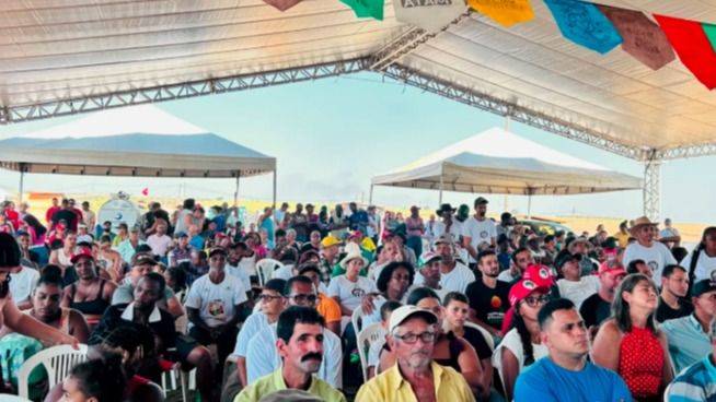 REFORMA AGRARIA EN CAMPOS: 95 FAMILIAS DEJAN LA LONA PARA LA AGROECOLOGÍA