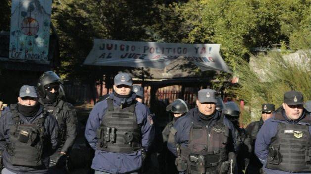 LA JUSTICIA DE NEUQUÉN HABILITA EL DESALOJO Y LAS COMUNIDADES MAPUCHE SALEN A RESISTIR