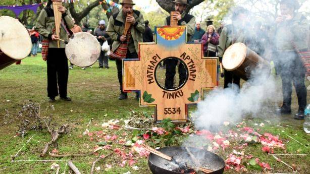 EL ENCUENTRO INDÍGENA MÁS ANTIGUO DE BUENOS AIRES, REDUCIDO A UN SOLO DÍA POR UNA NOTIFICACIÓN DE ÚLTIMO MOMENTO