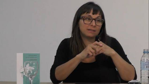 LA DEPENDENCIA DIGITAL NO ES UN DESTINO: EL LLAMADO A PENSAR LA TECNOLOGÍA COMO CAMPO DE BATALLA