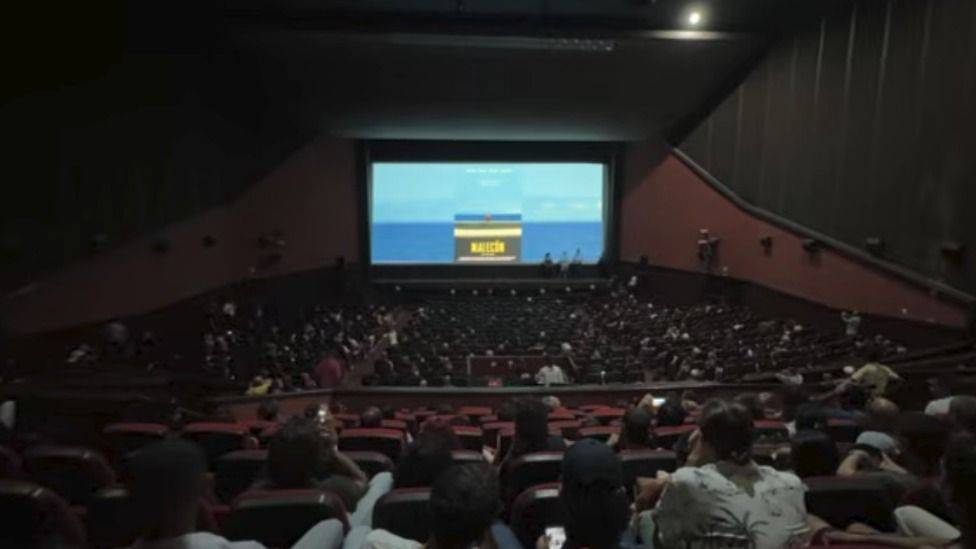 MALECÓN CONMUEVE EN SU ESTRENO Y CIERRA EL FESTIVAL DE CINE DE VERANO