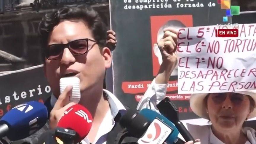 PLANTÓN EN ECUADOR: 52 FAMILIAS EXIGEN VERDAD Y JUSTICIA POR DESAPARECIDOS EN OPERATIVOS MILITARES