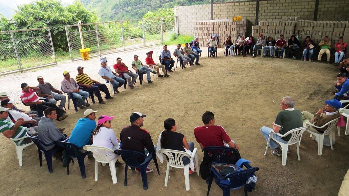 SESENTA AÑOS TEJIENDO VIDA: LA RED QUE NO QUIERE CRECER, SINO FORTALECERSE