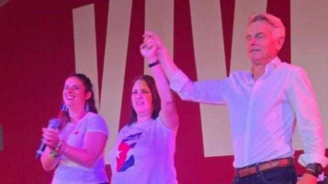 LA FIESTA QUE CONVIERTE LA SOLIDARIDAD EN TRINCHERA
