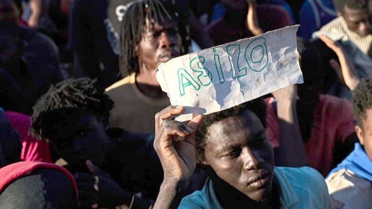 PIT-CNT DENUNCIA QUE LAS EMPRESAS USAN A TRABAJADORES MIGRANTES PARA PRECARIZAR SALARIOS