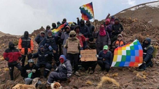 PEÑAS NEGRAS: LA MINERÍA AVANZA Y LA REPRESIÓN LLEGA CON GAS PIMIENTA