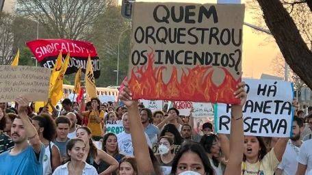 "MARCHA PELO CLIMA" EN 16 CIUDADES DE BRASIL PARA METER EL COLAPSO EN LA CAMPAÑA
