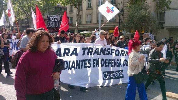 RECORTES EN EDUCACIÓN: LA CALLE COMO TERRITORIO DEL ARTE QUE NO SE VENDE
